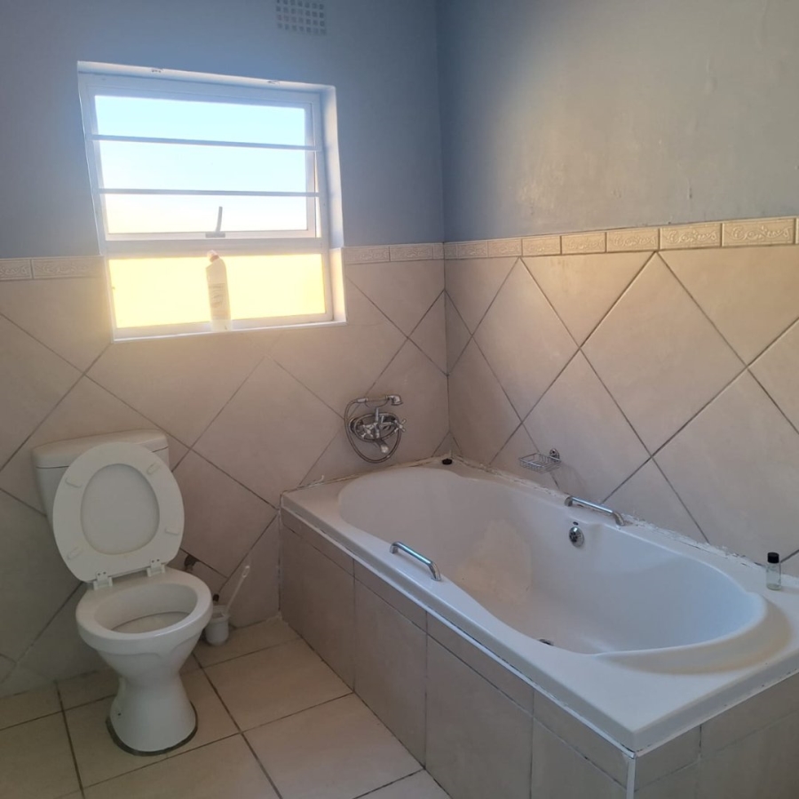 2 Bedroom Property for Sale in Beacon Bay Eastern Cape